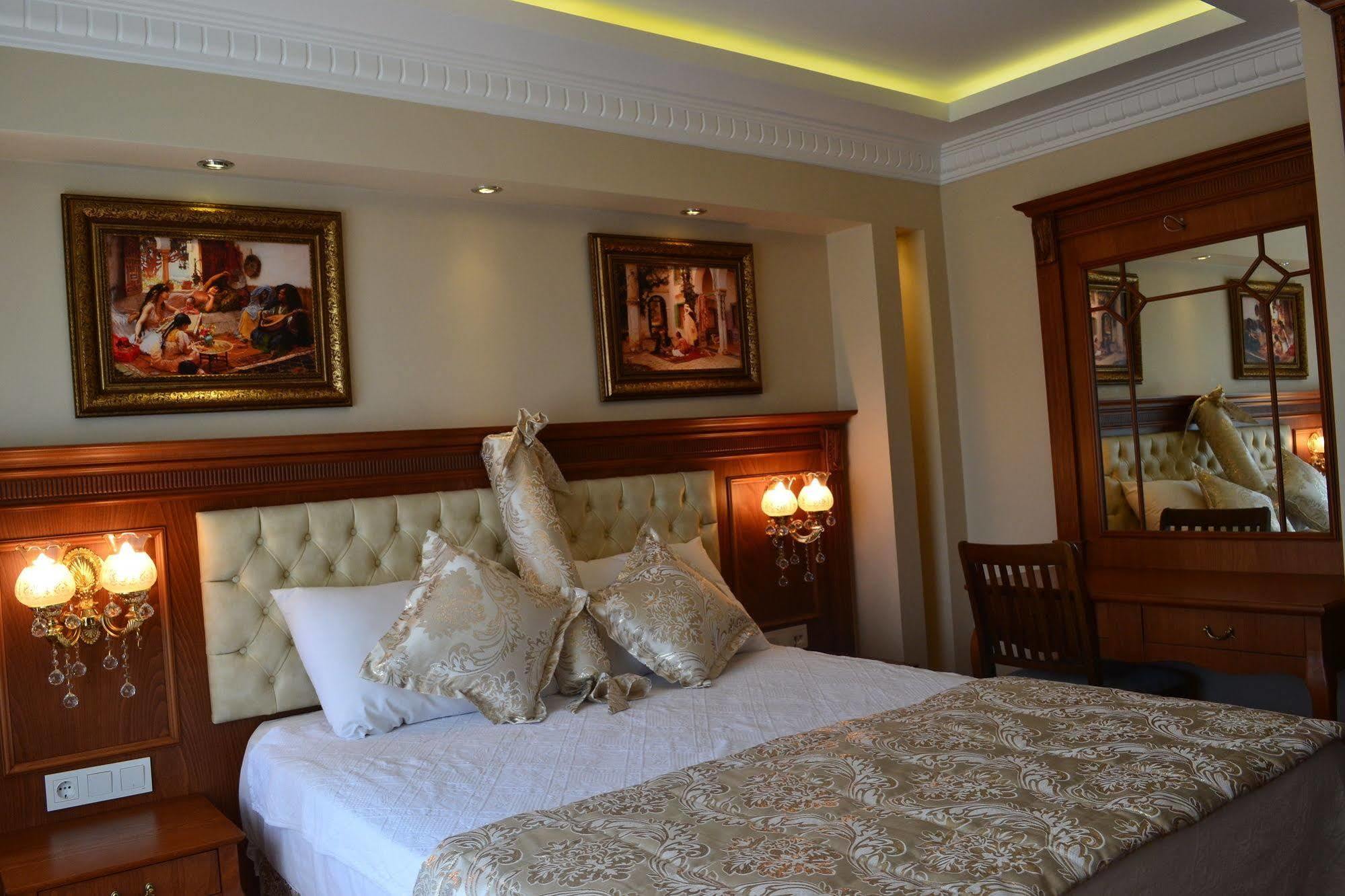 Blue Istanbul Suites Экстерьер фото